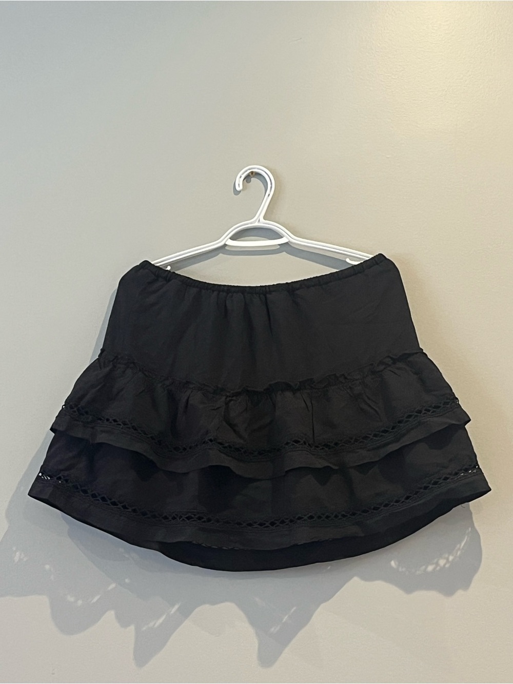 y2k ruffled pattern layered black mini skirt